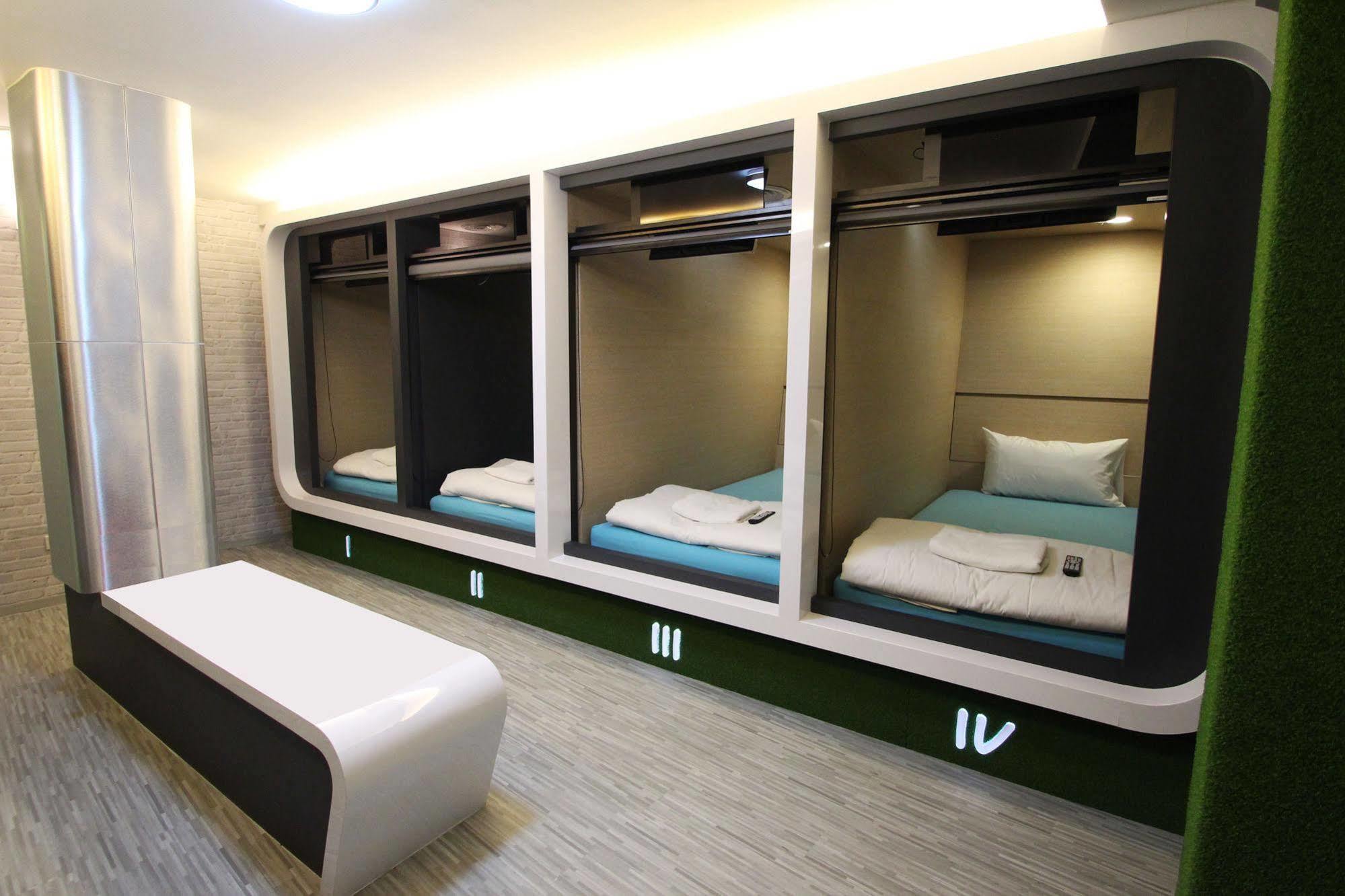 Preme Hostel بانكوك المظهر الخارجي الصورة